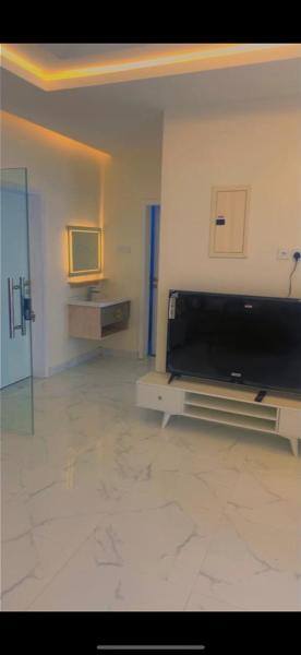 Hotels in Al Wadeen